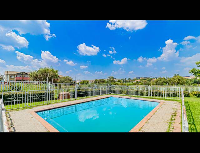 2 BEDROOM APARTMENT FOR SALE IN NOORDWYK